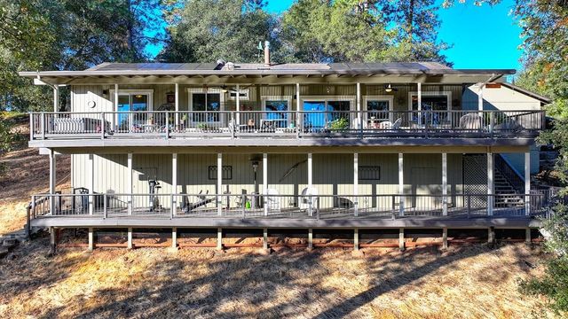 11763 Skylark Ct, Auburn, CA 95602