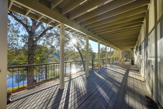 11763 Skylark Ct, Auburn, CA 95602