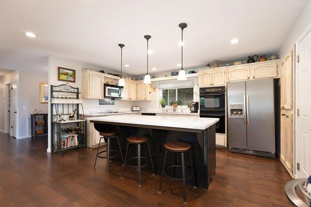 11763 Skylark Ct, Auburn, CA 95602