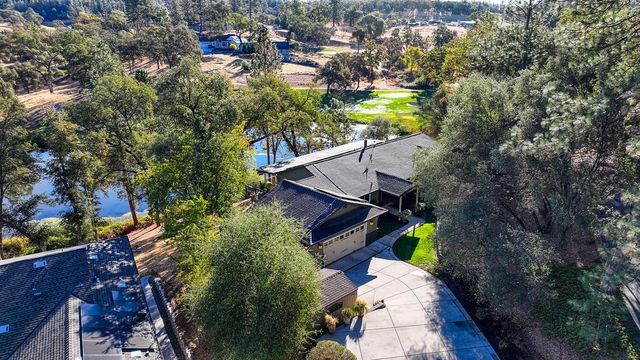 11763 Skylark Ct, Auburn, CA 95602