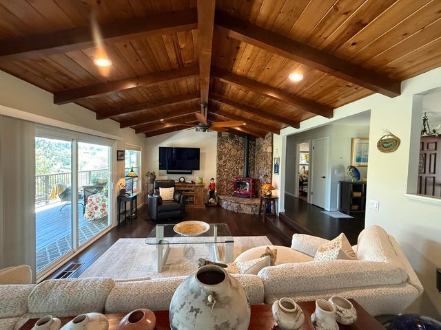 11763 Skylark Ct, Auburn, CA 95602
