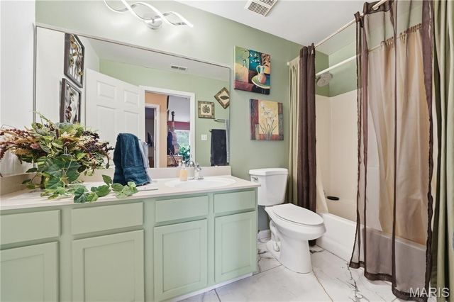5751 Clemens Avenue, St Louis, MO 63112