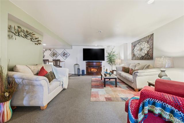 5751 Clemens Avenue, St Louis, MO 63112
