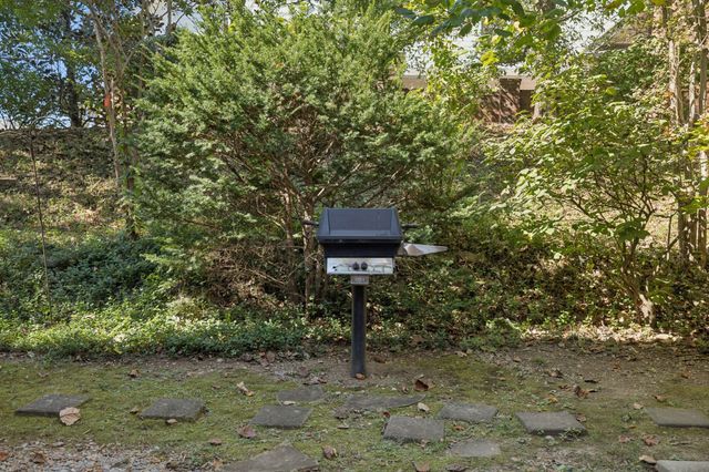 2116 Hobbs Rd Apt N11, Nashville, TN 37215