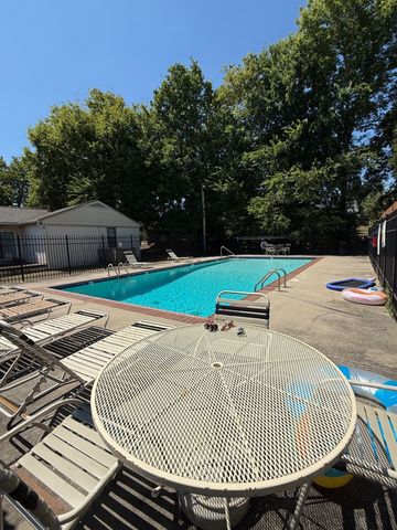 2116 Hobbs Rd Apt N11, Nashville, TN 37215