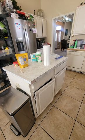 1108 Kensington Drive, Desoto, TX 75115