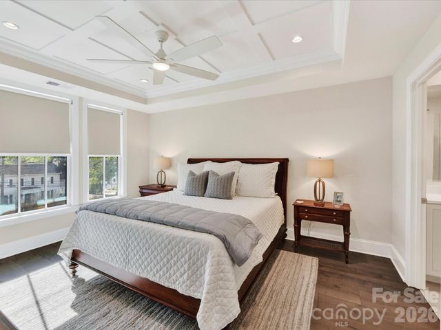 3074 Selwyn Avenue, Charlotte, NC 28209