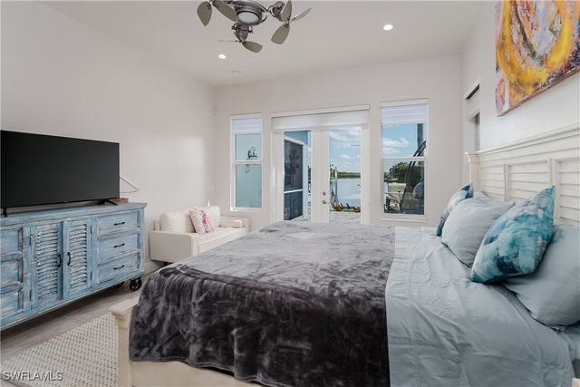 121 Newport DR, Naples, FL 34114