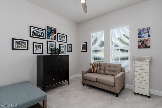 121 Newport DR, Naples, FL 34114