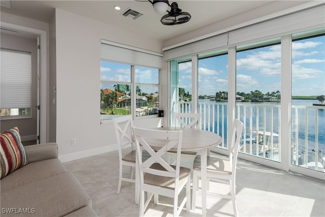 121 Newport DR, Naples, FL 34114