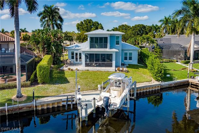 121 Newport DR, Naples, FL 34114