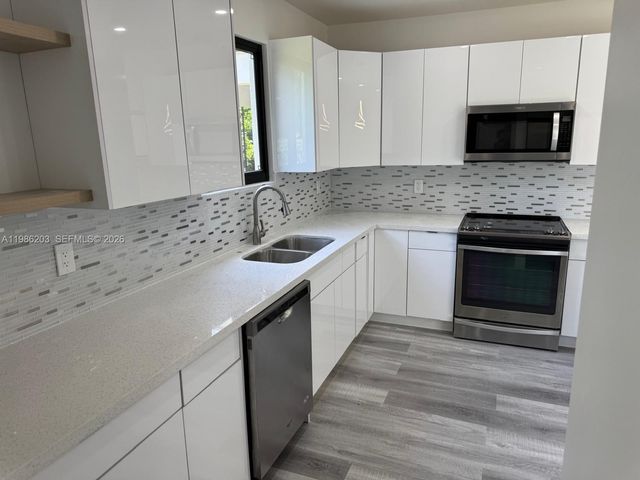 2160 NW 30th St 0, Miami, FL 33142