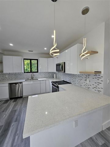 2160 NW 30th St 0, Miami, FL 33142