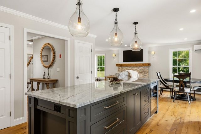 61 Bunker Hill Avenue, Stratham, NH 03885