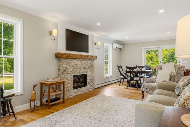 61 Bunker Hill Avenue, Stratham, NH 03885