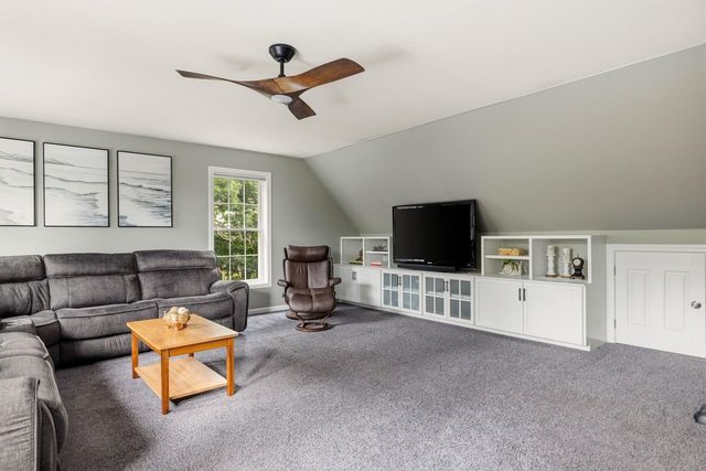 61 Bunker Hill Avenue, Stratham, NH 03885