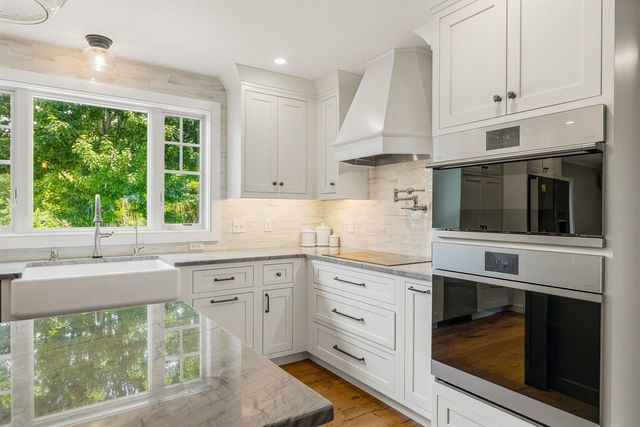61 Bunker Hill Avenue, Stratham, NH 03885