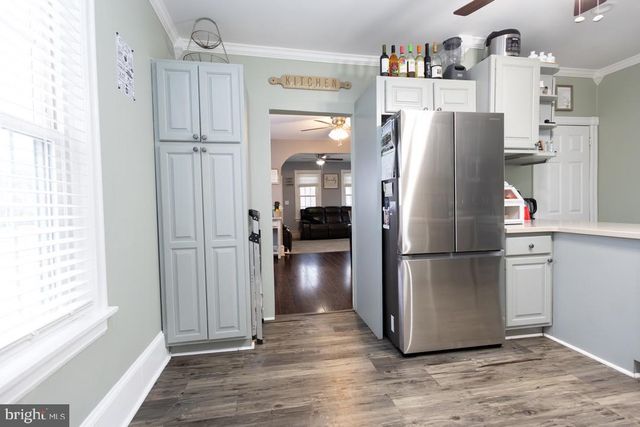 1553 RED BANK AVE, West Deptford, NJ 08086