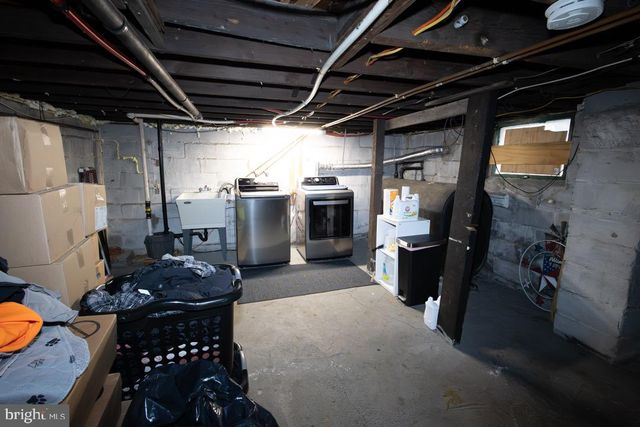 1553 RED BANK AVE, West Deptford, NJ 08086