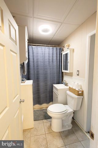 1553 RED BANK AVE, West Deptford, NJ 08086