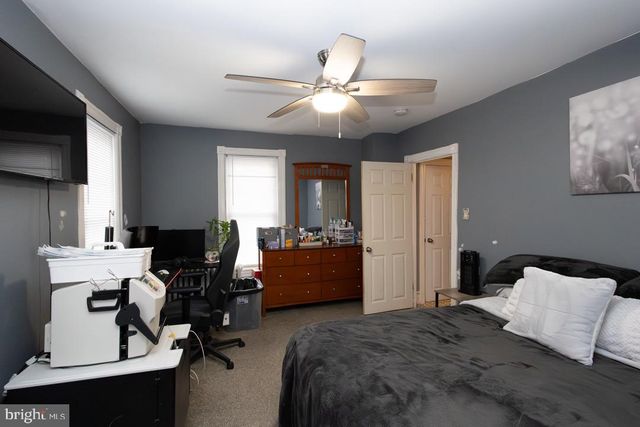 1553 RED BANK AVE, West Deptford, NJ 08086