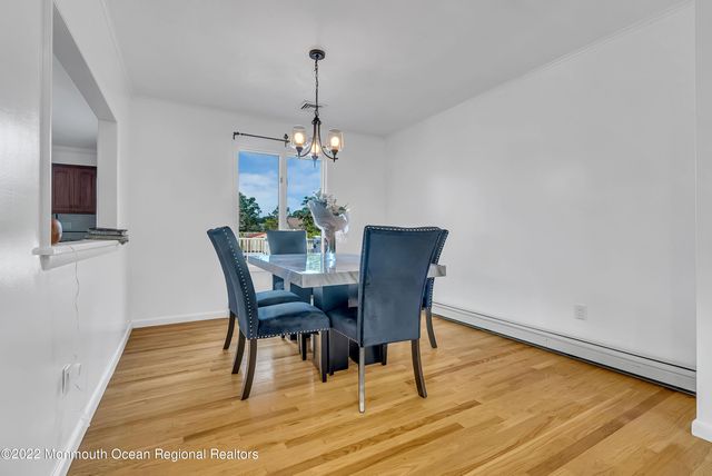 17 Johnston Street, Oakhurst, NJ 07755