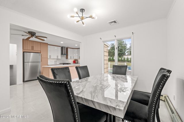 17 Johnston Street, Oakhurst, NJ 07755