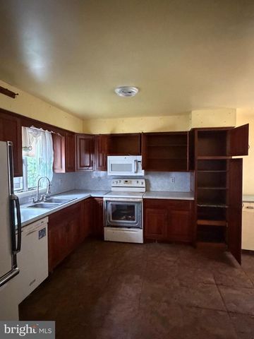 170 EVERGREEN LN, York, PA 17408
