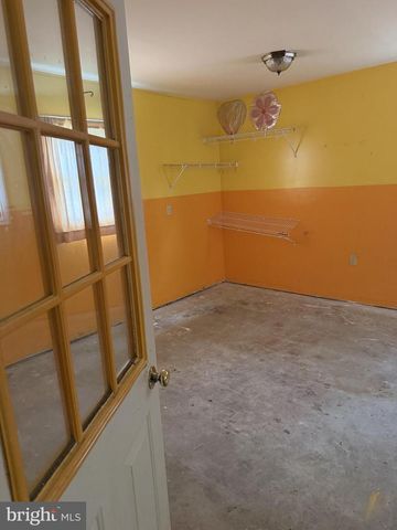 170 EVERGREEN LN, York, PA 17408