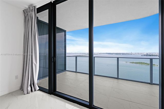 700 NE 24th 3404, Miami, FL 33137