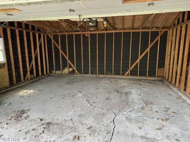 990 Pembrook Road, Cleveland Heights, OH 44121