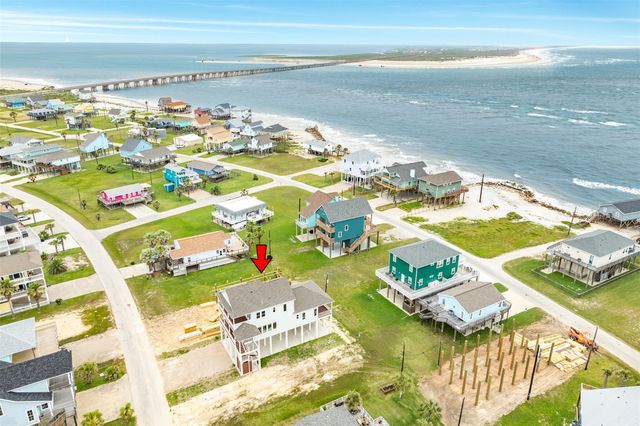 13010 Buccaneer Parkway, Freeport, TX 77541