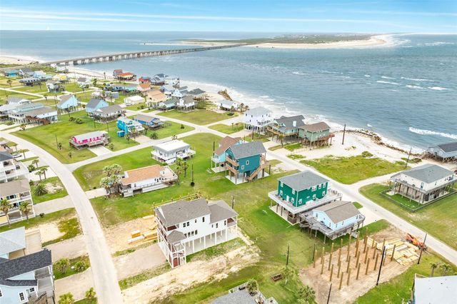 13010 Buccaneer Parkway, Freeport, TX 77541