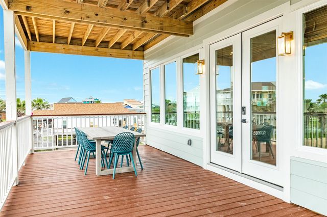 13010 Buccaneer Parkway, Freeport, TX 77541