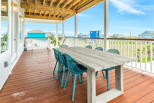 13010 Buccaneer Parkway, Freeport, TX 77541