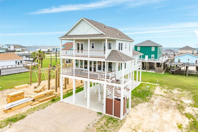 13010 Buccaneer Parkway, Freeport, TX 77541