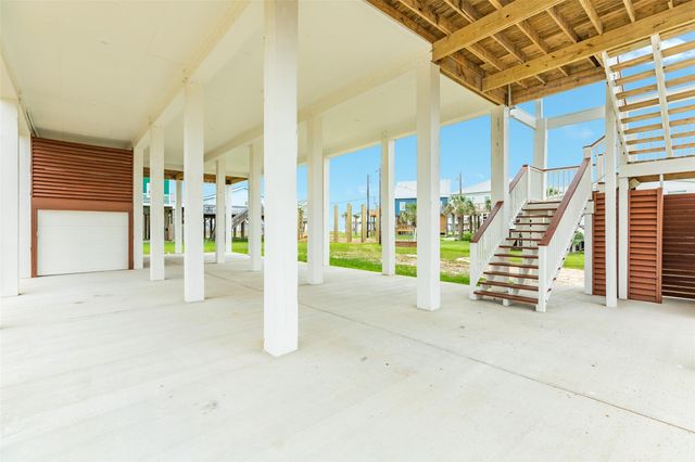 13010 Buccaneer Parkway, Freeport, TX 77541