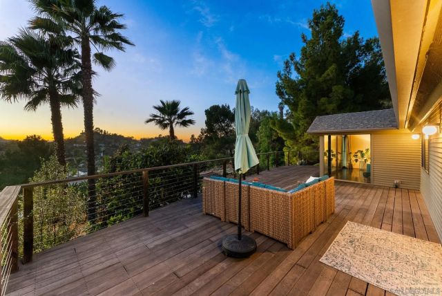 1560 Plantation Way, El Cajon, CA 92019