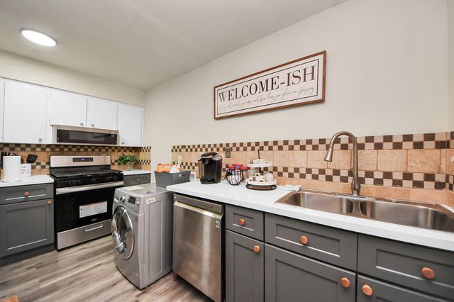 1529 Wirt Road 6, Houston, TX 77055