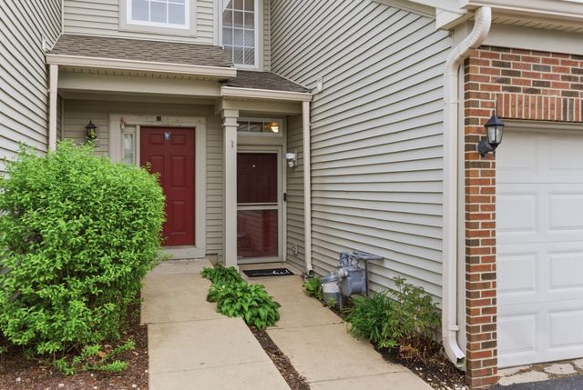 394 Jamestown Court, Aurora, IL 60504