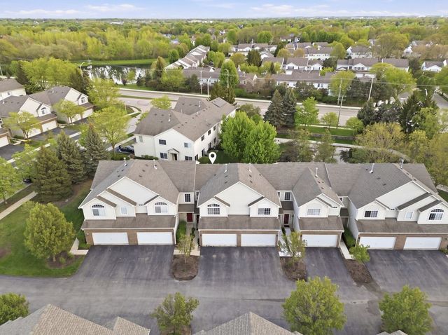 394 Jamestown Court, Aurora, IL 60504