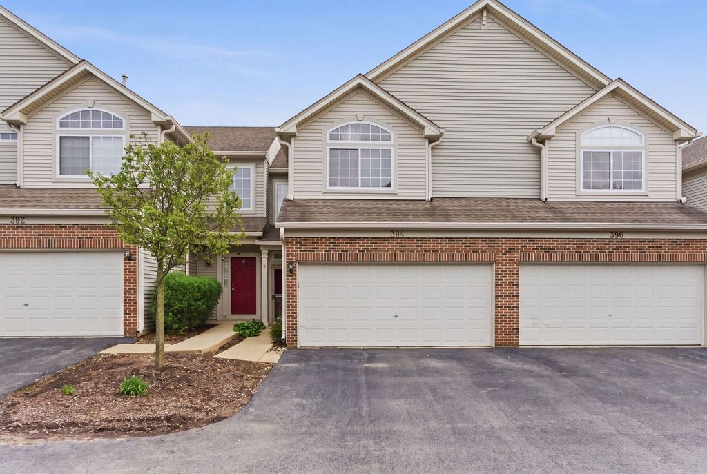 394 Jamestown Court, Aurora, IL 60504