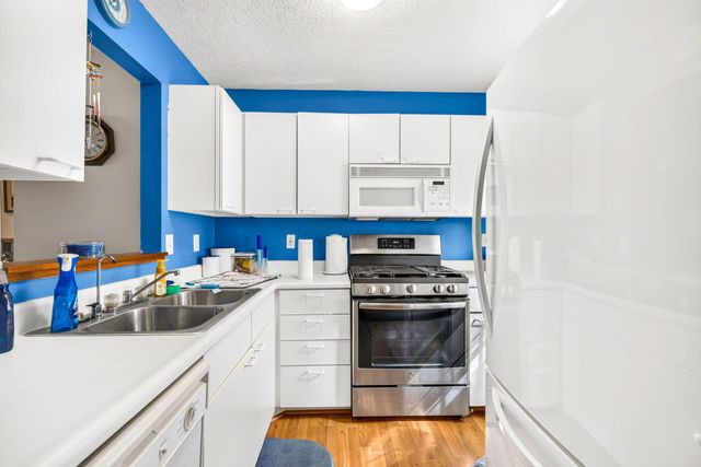 233 Macenroe Drive, 70C, Blacklick, OH 43004