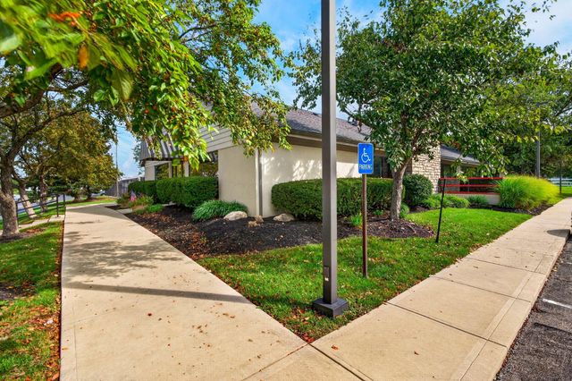 233 Macenroe Drive, 70C, Blacklick, OH 43004