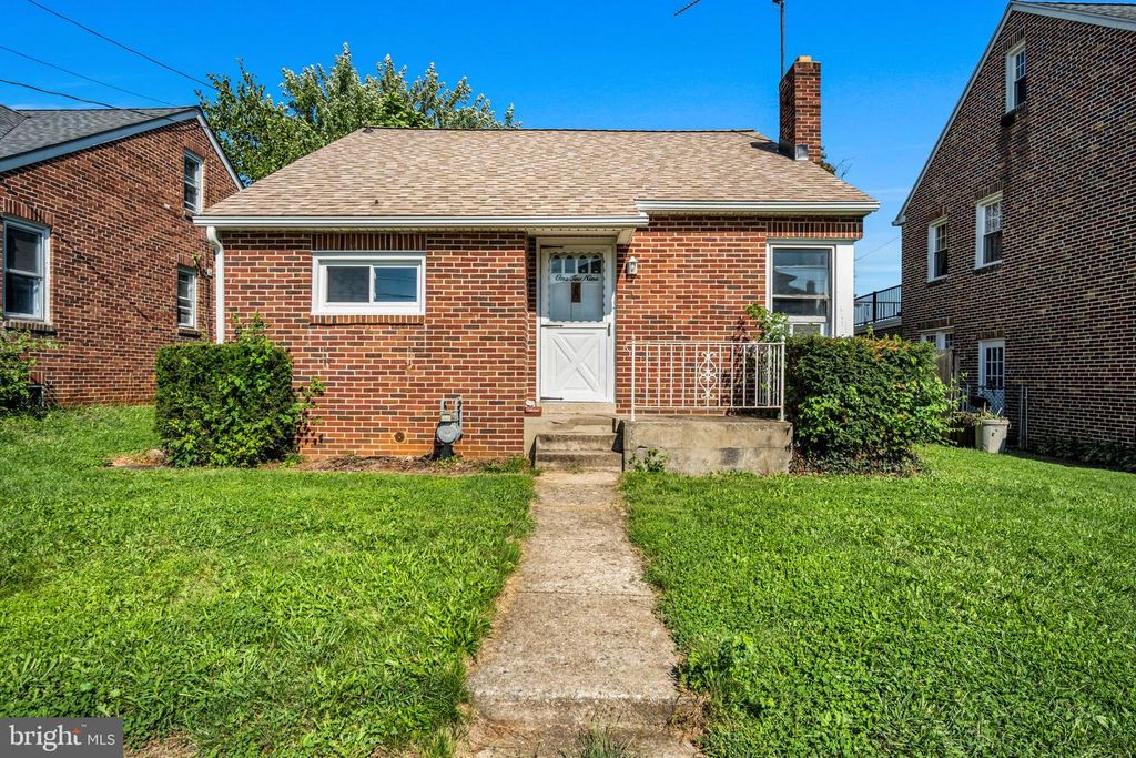 129 N DIAMOND ST, York, PA 17404