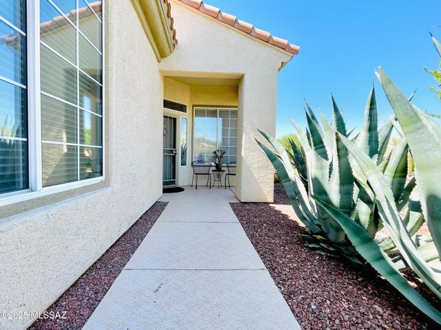 13045 N Burrobush Loop, Marana, AZ 85658