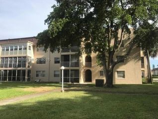 2700 Riverside Dr 108-B, Coral Springs, FL 33065