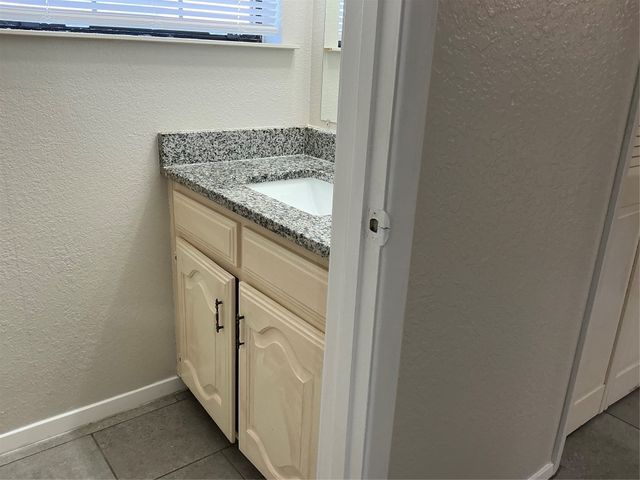 923 Turtle Lake Boulevard, Irving, TX 75060