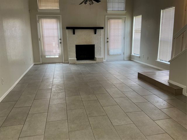 923 Turtle Lake Boulevard, Irving, TX 75060