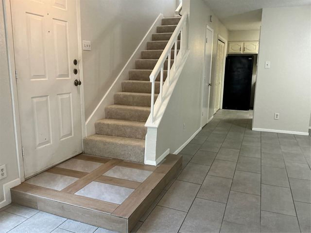 923 Turtle Lake Boulevard, Irving, TX 75060